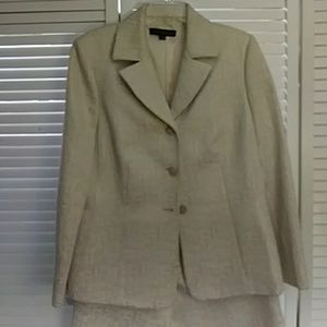 Skirt & Jacket Suit
